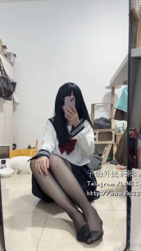 蜜糖：160/44/C/ 20歲   #彰化南投   清純 可愛 皮膚白 嫩嫩的鮑魚等哥哥來品  非常方