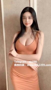 雨辰 168/D奶/23歲/47kg 介紹:白淨絲滑肌膚 性感sex打扮誘惑力100%       藝人的氣息