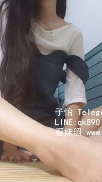 #台北叫小姐  倩倩  155，42，B杯，21歲   青春的肉體，粉嫩吸晴，讓人直流口水 白皙