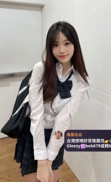 小寶 156 47kg C奶 20歲 可愛清純的學生妹