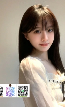 #高雄推薦 花花 158cm 45kg C奶 21歲