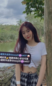 香香 160 46 D 22歲  甜辣妹 甜美的臉蛋和火辣的身材讓人按捺不住