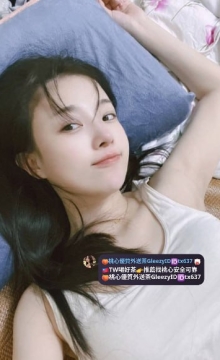 珍珍  157 44 C 22    大眼萌妹小隻馬